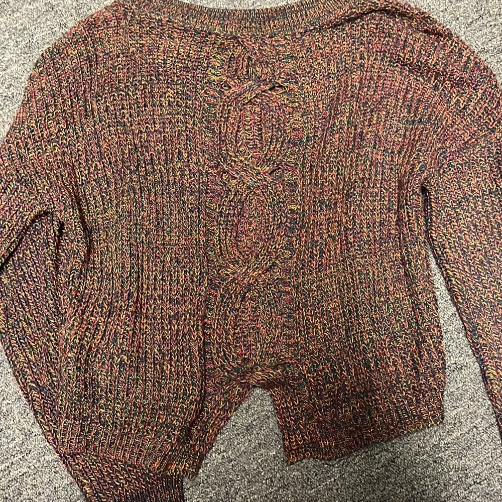Express Cropped Sweater - Picture 2 of 5